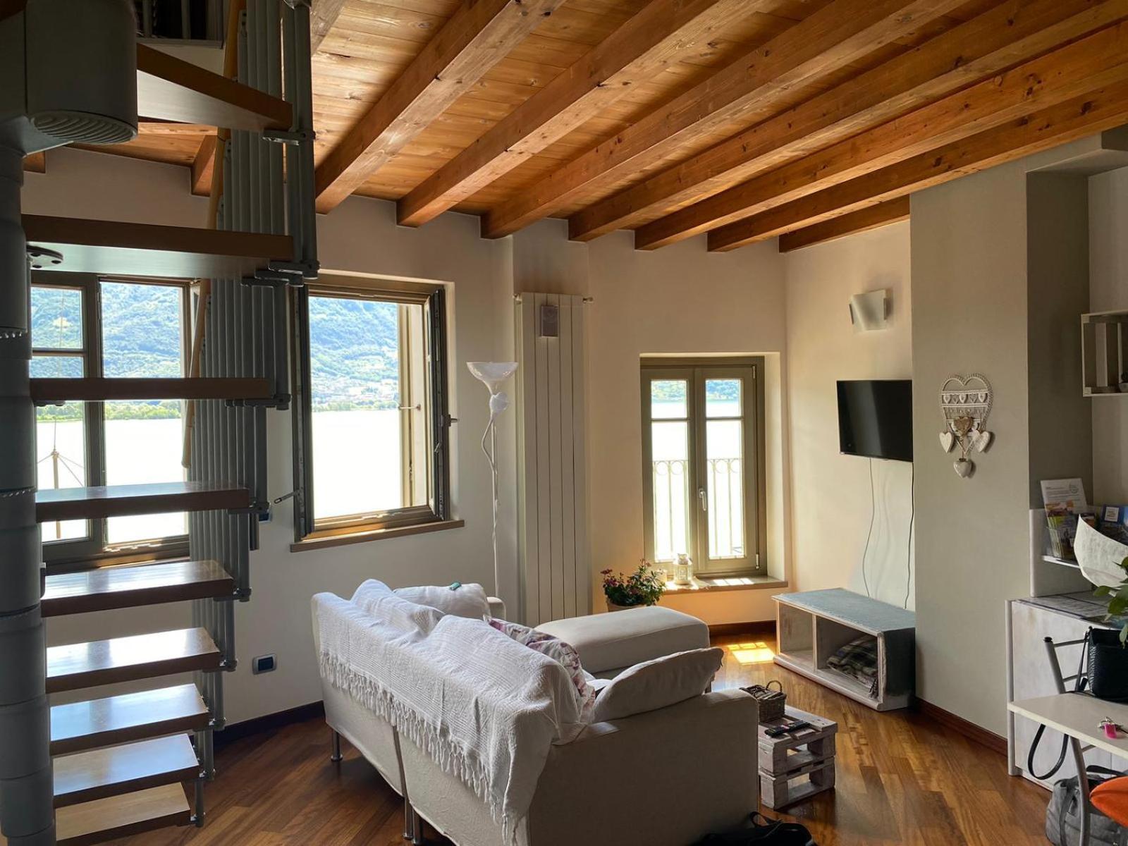 Apartmán Casa Marina Lovere Exteriér fotografie